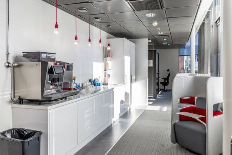 Urho kekkosen katu 3-7