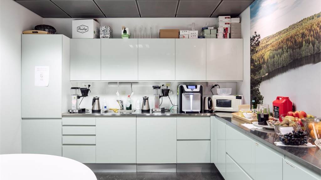 Urho kekkosen katu 3-7