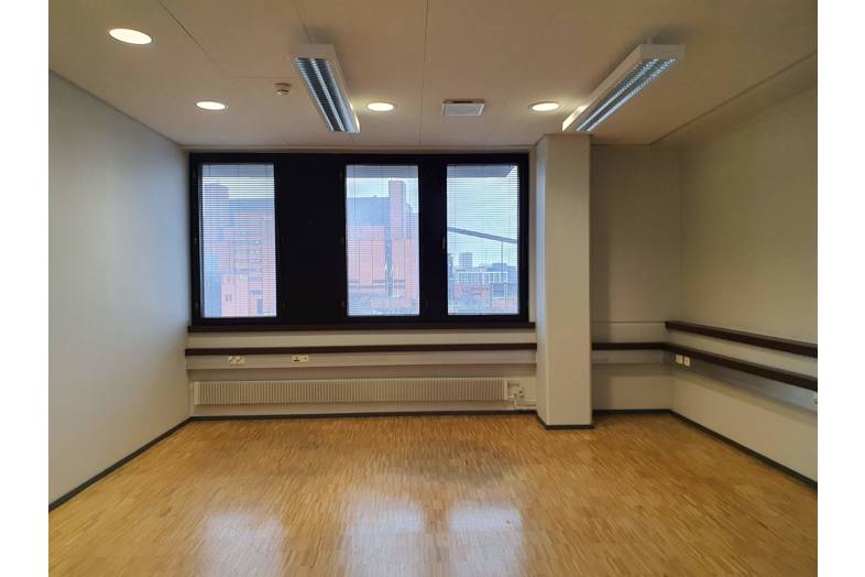 Sörnäisten rantatie 25