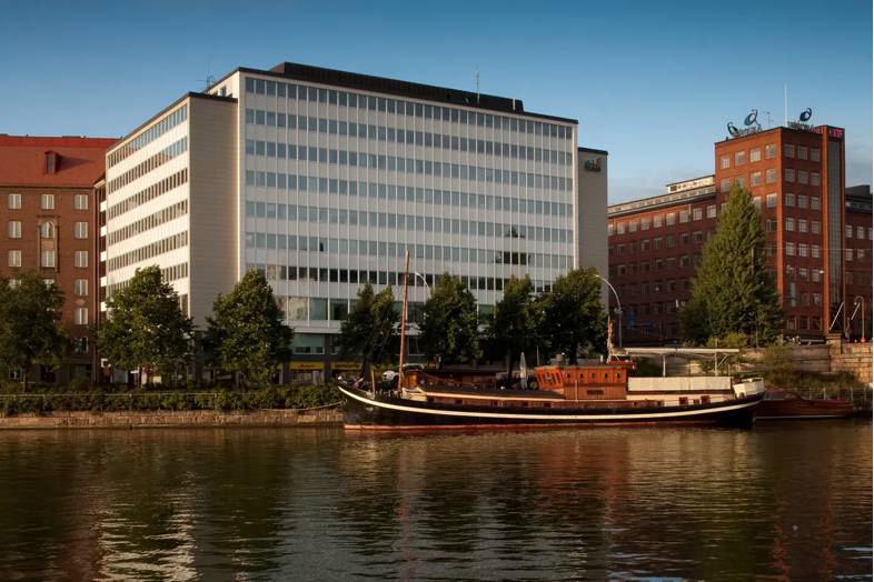 Pitkänsillanranta 3