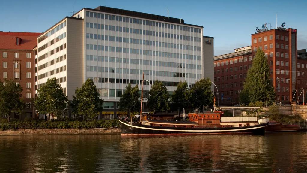 Pitkänsillanranta 3