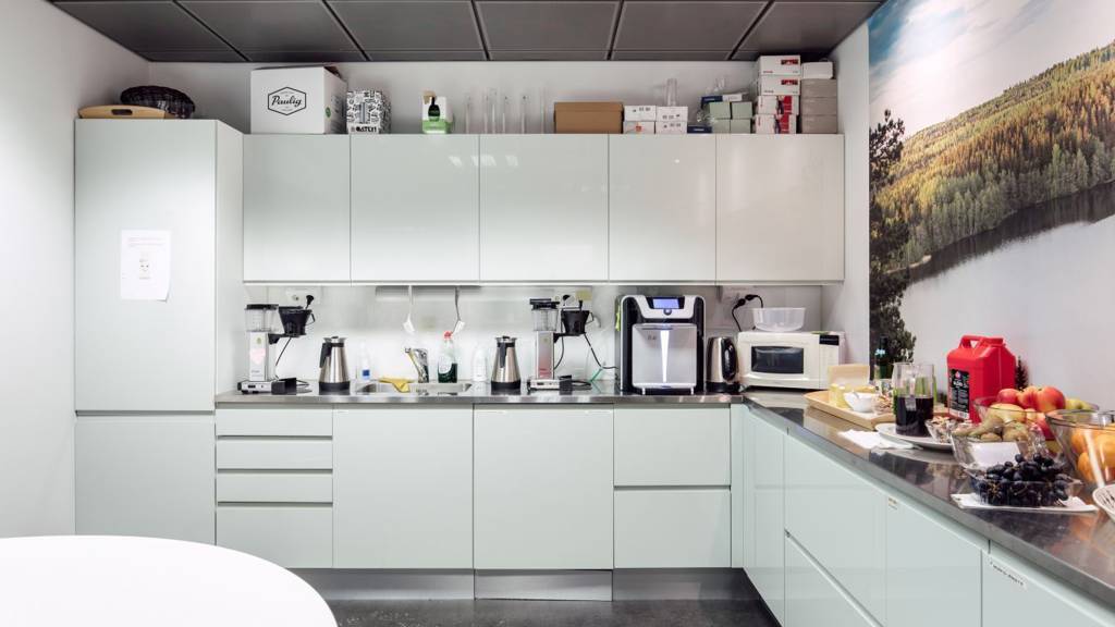 Urho kekkosen katu 3-7