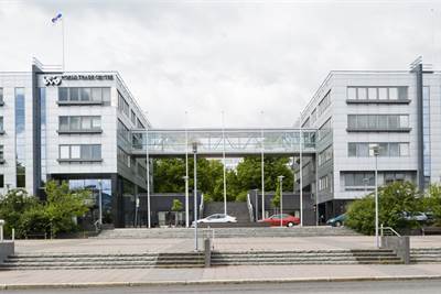 Veistämönaukio 1-3