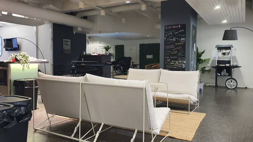 Köydenpunojankatu 2