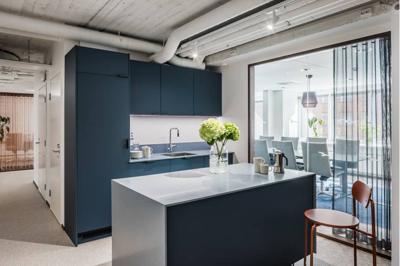 Pitkänsillanranta 3