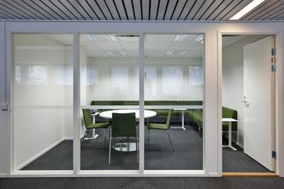 Lintuvaarantie 2/Vanha Maantie 1