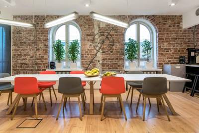 Kansakoulukuja 1/Fredrikinkatu 57