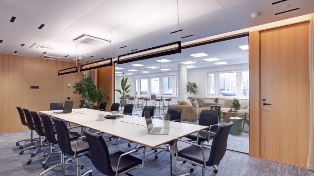 Kluuvikatu 5/Aleksanterinkatu 9