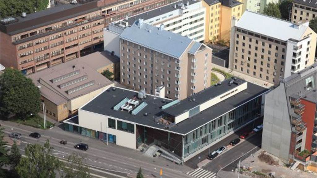 Leppäsuonkatu 9/Hietaniemenkatu 14