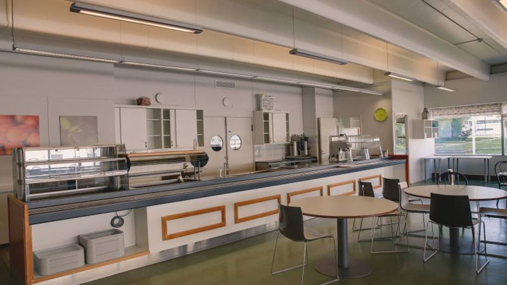 Ruokala ja keittiö Putkitehtaantie 4