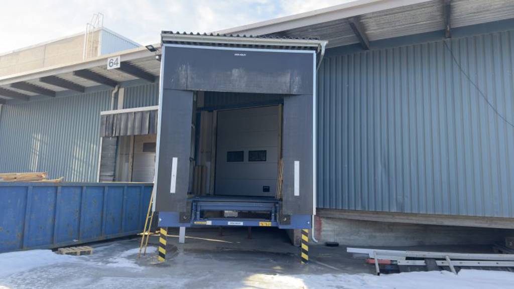 Lastauslaituri Putkitehtaantie 4