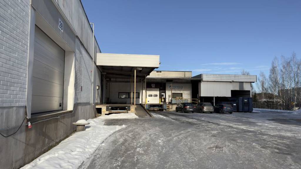 Lastausaluetta Putkitehtaantie 4