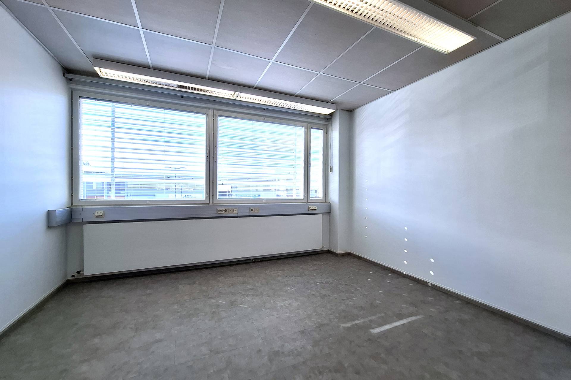 Toimisto3 Kempeleentie 7 A