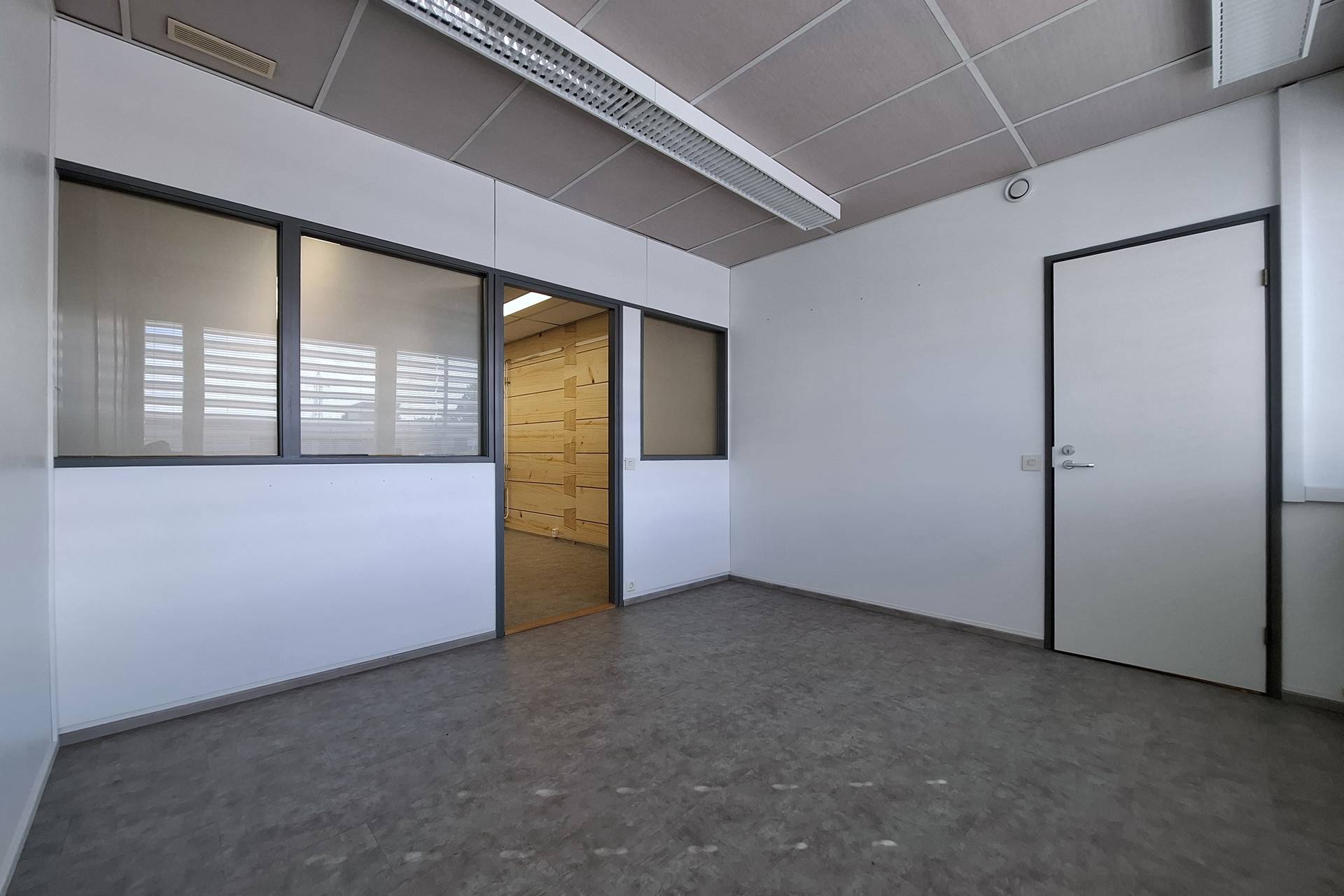 Toimisto1 Kempeleentie 7 A