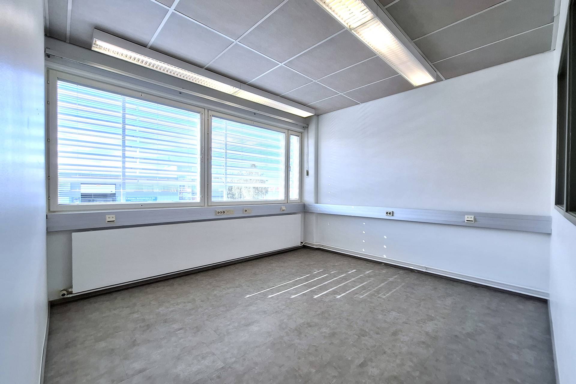 Toimisto4 Kempeleentie 7 A