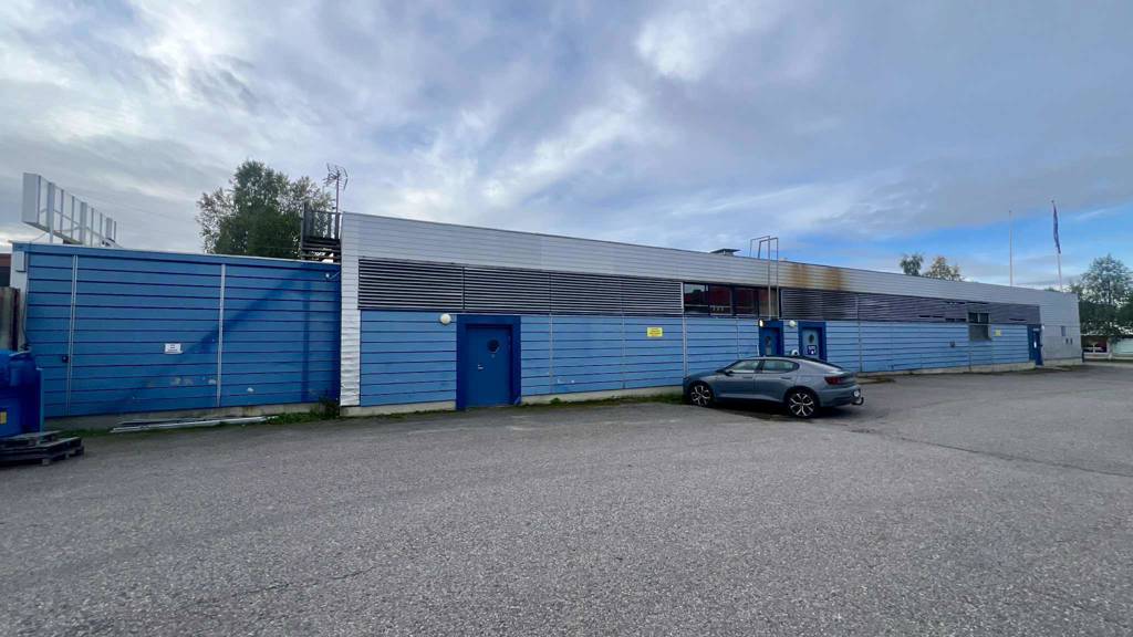 Takajulkisivu Jäämerentie 7