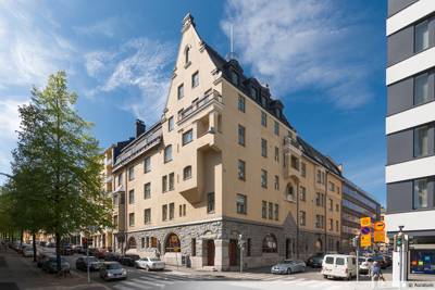 Eteläinen Makasiinikatu 4