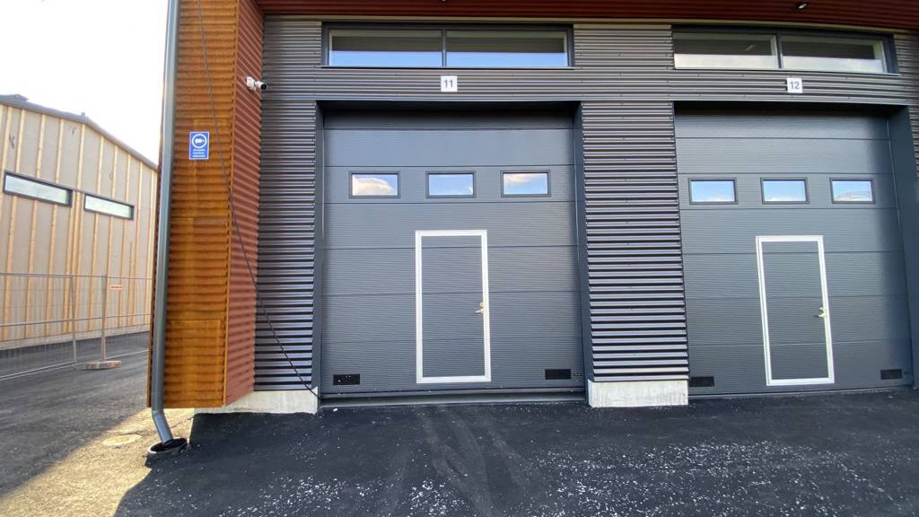 Julkisivu kulmatila Saviontie 16