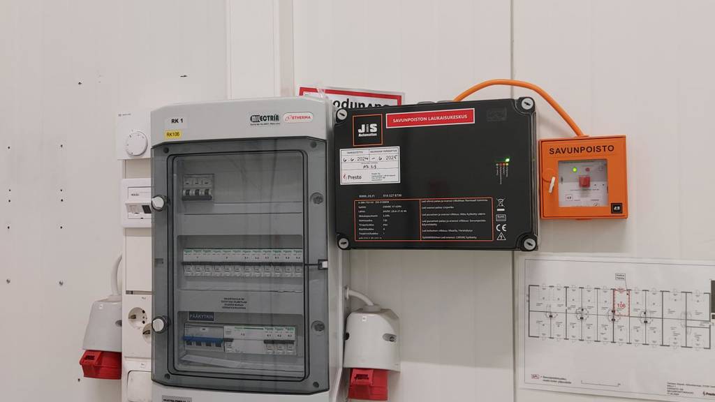 Kiitoradankuja 7 talli 107