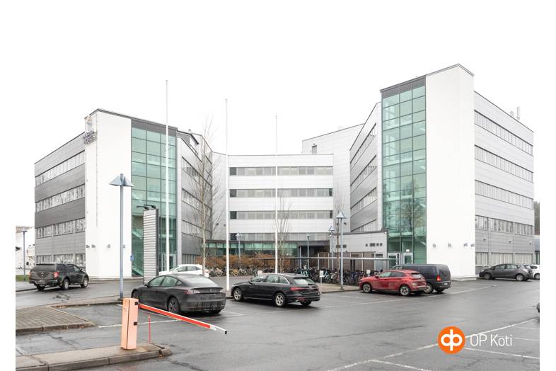 Rautpohjankatu 8 AB 3 krs.