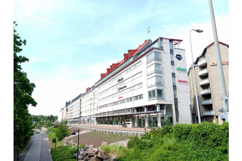 Pohjoinen Rautatiekatu 25