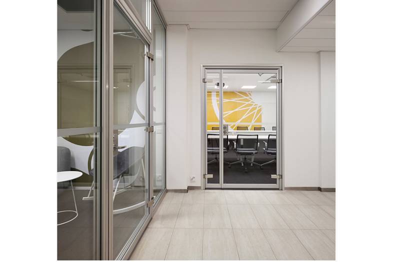 Pohjoinen Rautatiekatu 25