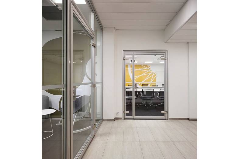 Pohjoinen Rautatiekatu 25