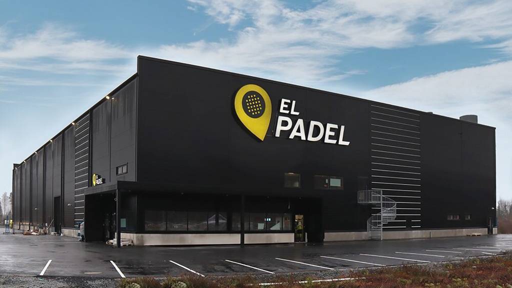 Tyylikäs julkisivu Kolmenkulmantie 10