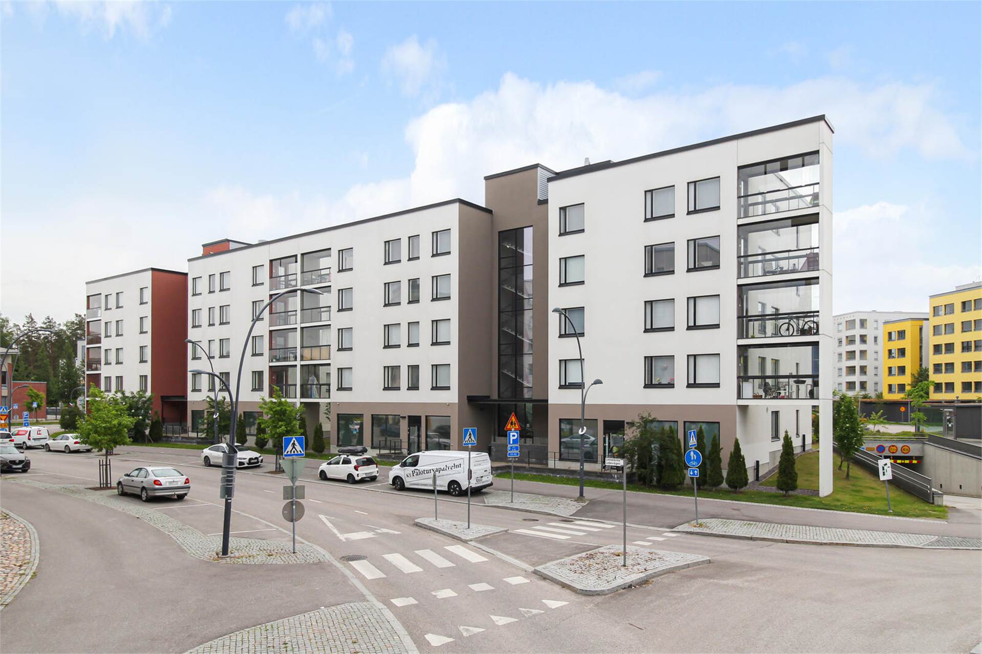 Leinelän puistotie 12