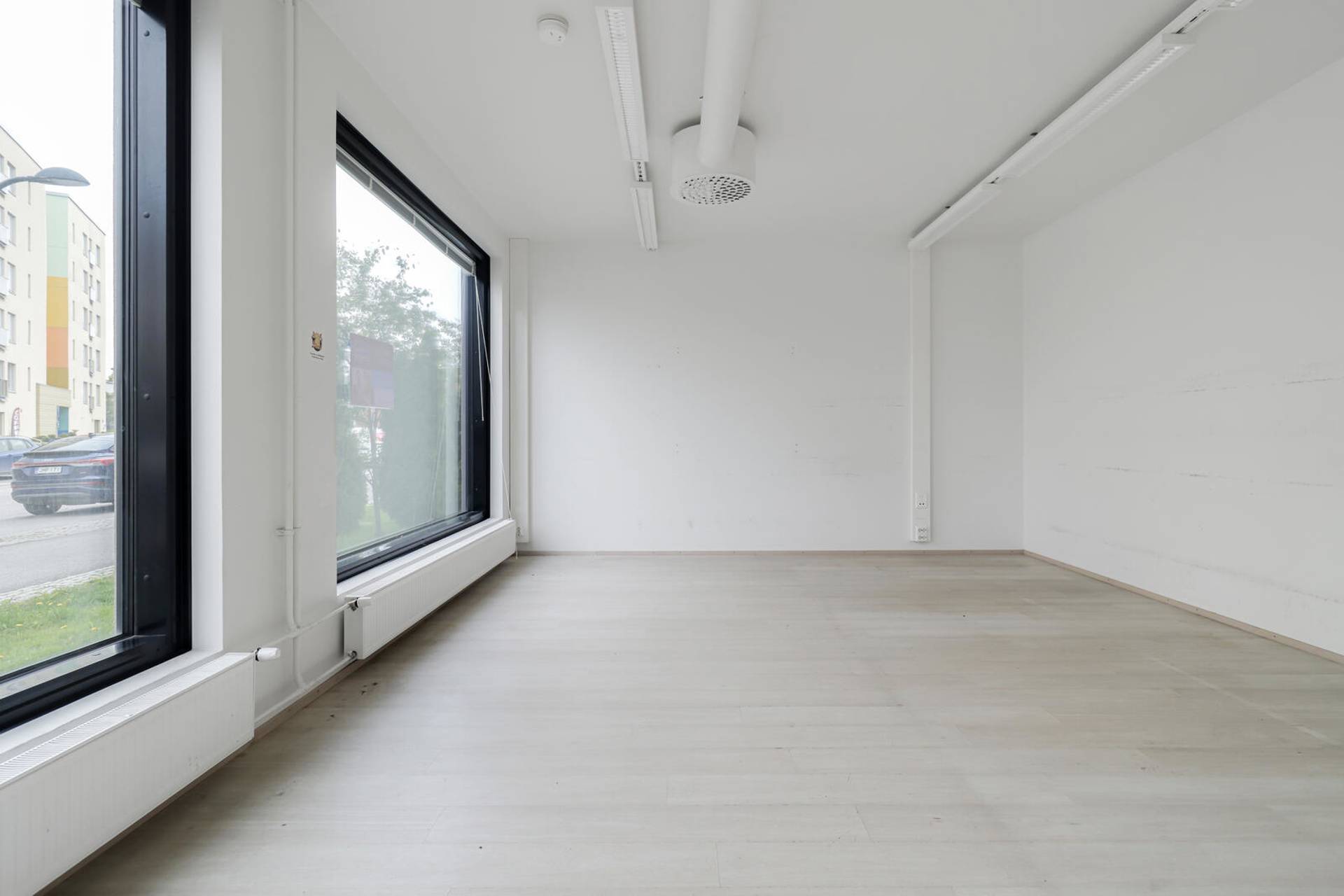 Leinelän puistotie 12