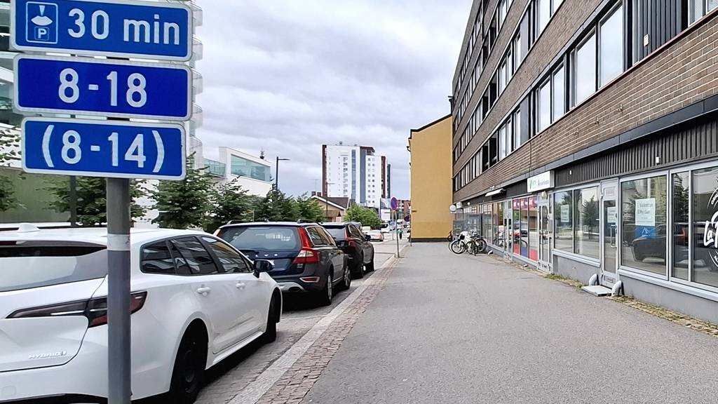 Rautatienkatu 16