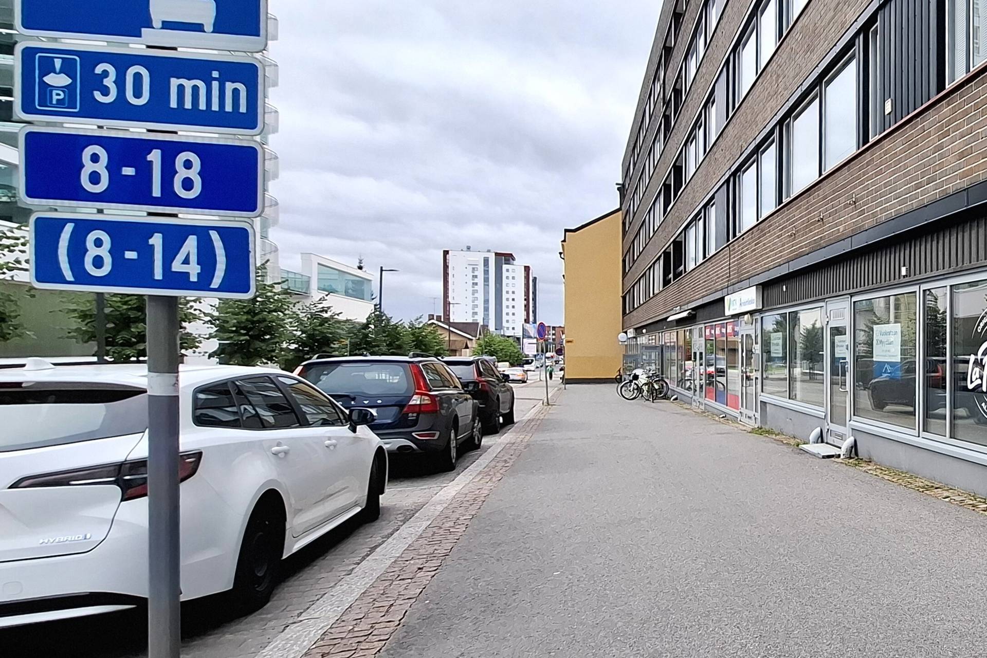 Rautatienkatu 16