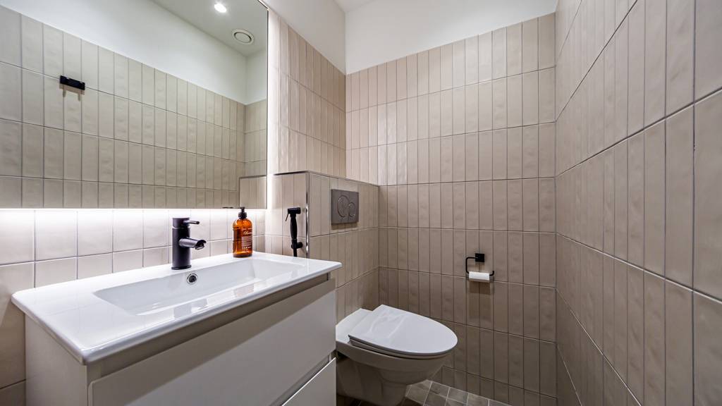 Kohdekuva 8 Pohjoisesplanadi 21