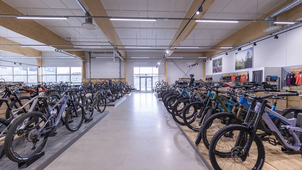 Kohdekuva 7 Autokeskuksentie 7