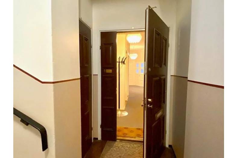 Pellavatehtaankatu 12