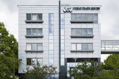 Veistämönaukio 1-3