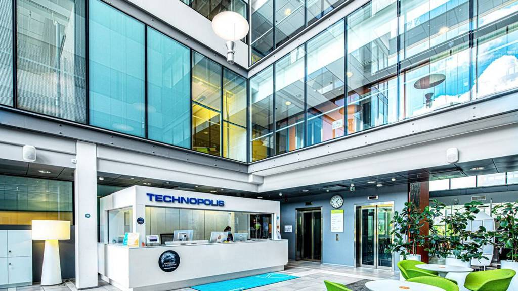 Vaisalantie 6, D- Talo