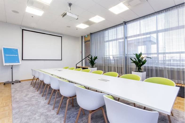 Vaisalantie 4, B- Talo