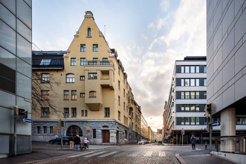 Eteläinen Makasiinikatu 4