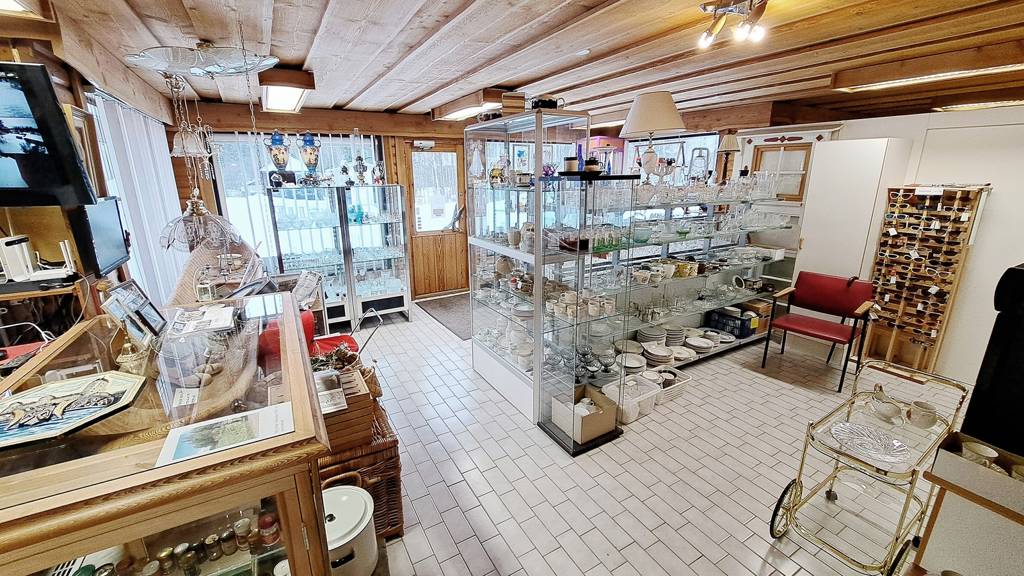 Myymälätila Viittakiventie 15