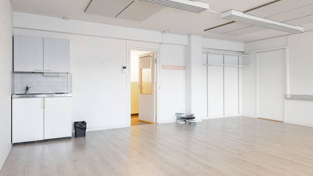 Toimisto 67 Asemakatu 11