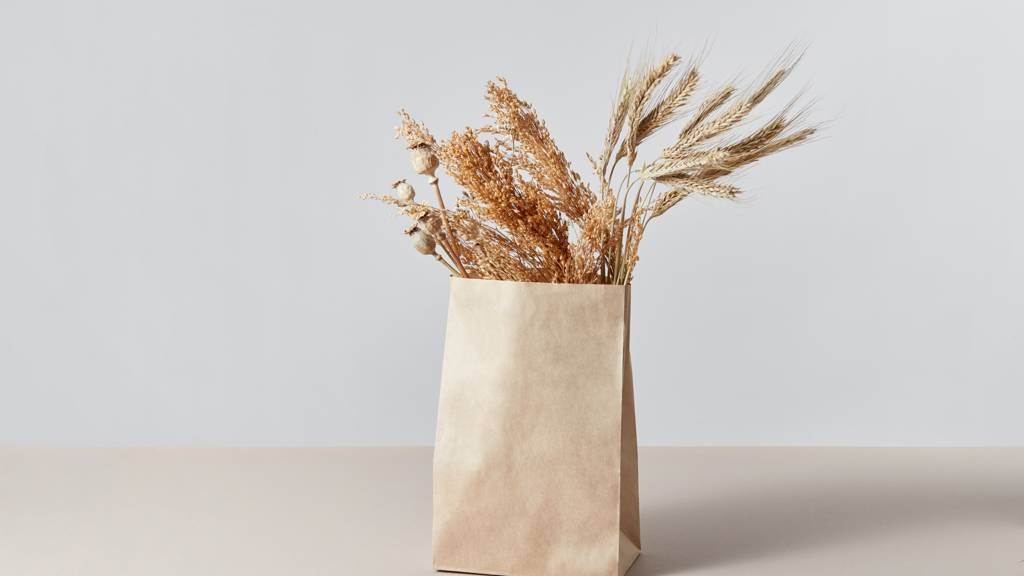 Myytävän yrityksen välittää Suomen Yrityskaupat Oy - Suomen suurin yritysvälittäjä Myydään erittäin kannattava omia vitamiini- ja lisäravinteita myyvä yritys