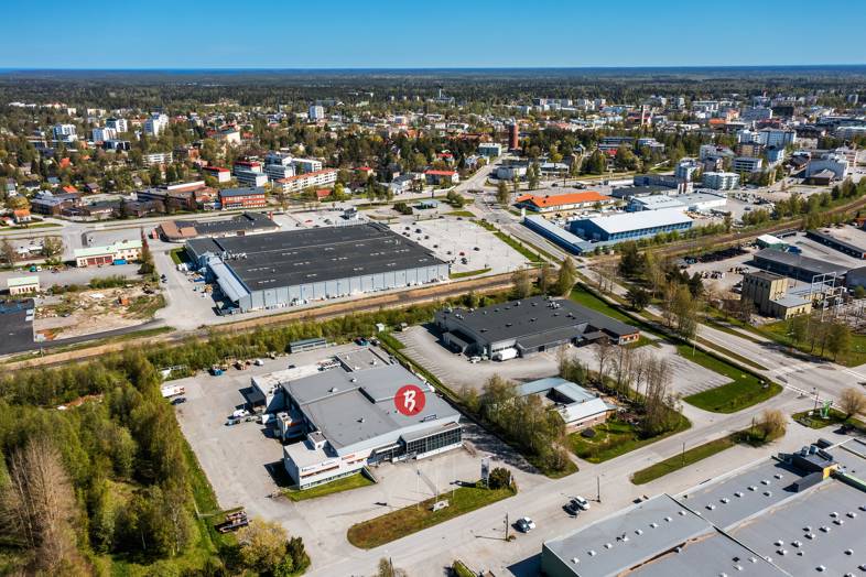 Yrittäjäntie 6 VAR