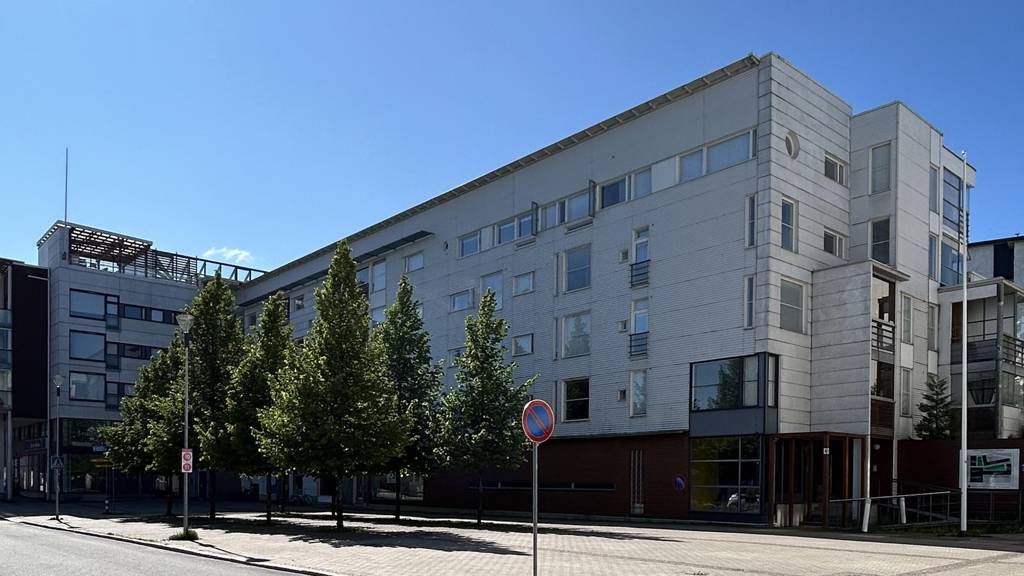 Meritullinraitti 1, Liiketila 1