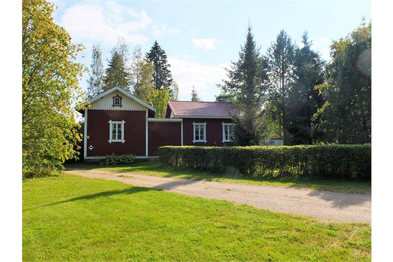 Valkeajärvenraitti 11-15