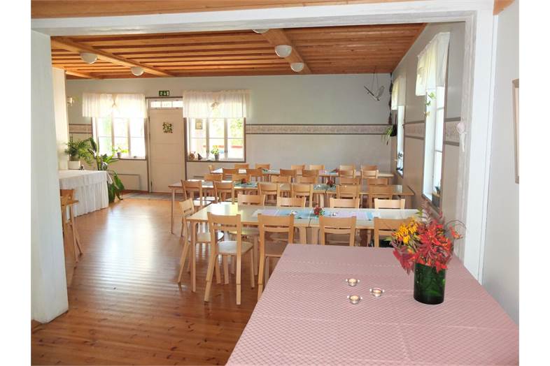 Valkeajärvenraitti 11-15