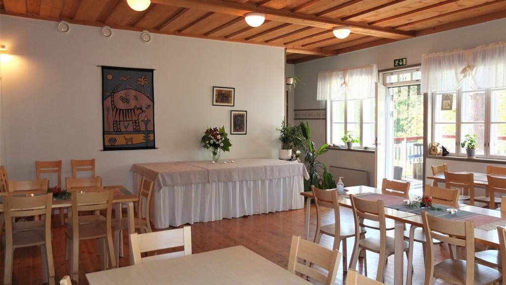 Valkeajärvenraitti 11-15