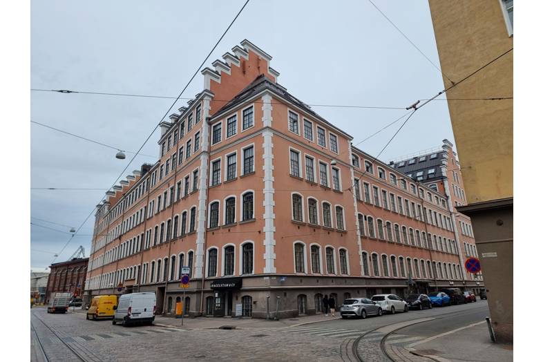 Tehtaankatu 27-29