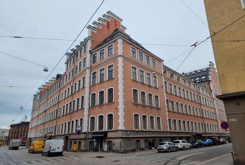 Tehtaankatu 27-29
