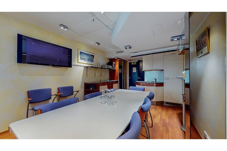 Urheilupuistontie 3 Aitio